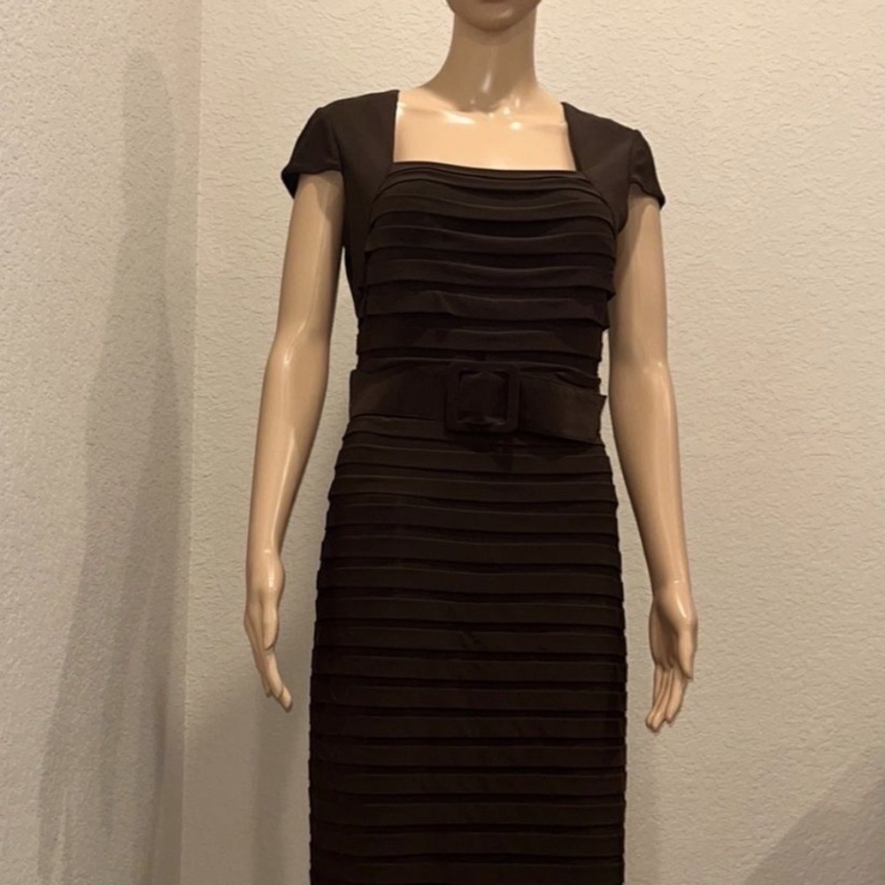 Adrianna Papell Belted Brown Dress. Size 14. Worn twice. Great condition.